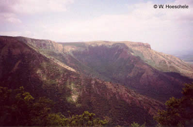 photo of the southern escarpment of the Decca Plateau