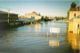 picture of Charleville, Queensland under heavy flooding